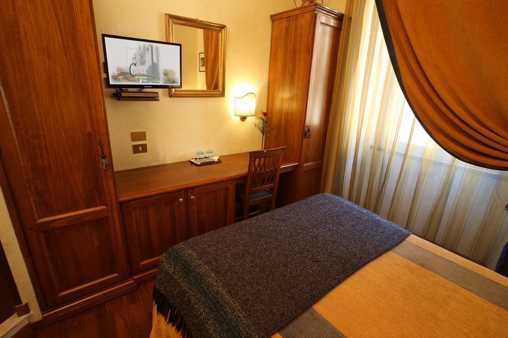 Bed and Breakfast Al Colonnato Di San Pietro Рим Экстерьер фото
