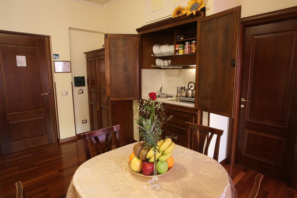 Bed and Breakfast Al Colonnato Di San Pietro Рим Экстерьер фото