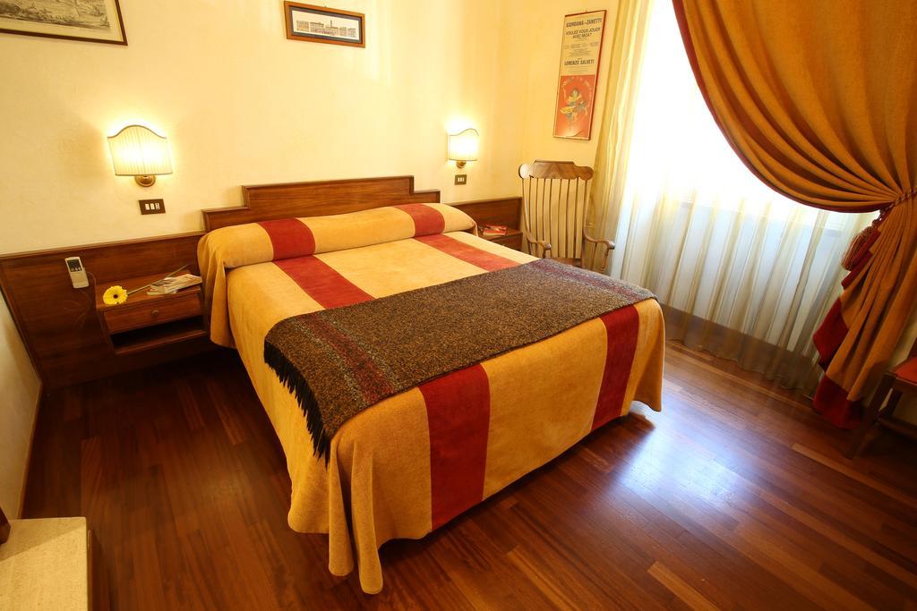 Bed and Breakfast Al Colonnato Di San Pietro Рим Экстерьер фото