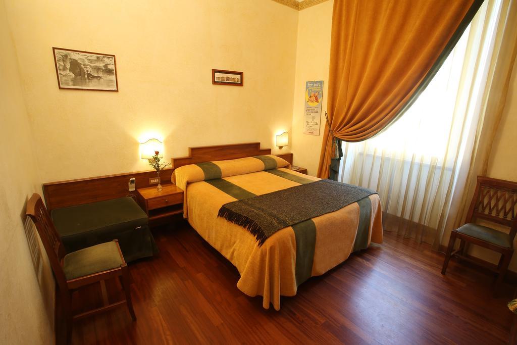Bed and Breakfast Al Colonnato Di San Pietro Рим Экстерьер фото